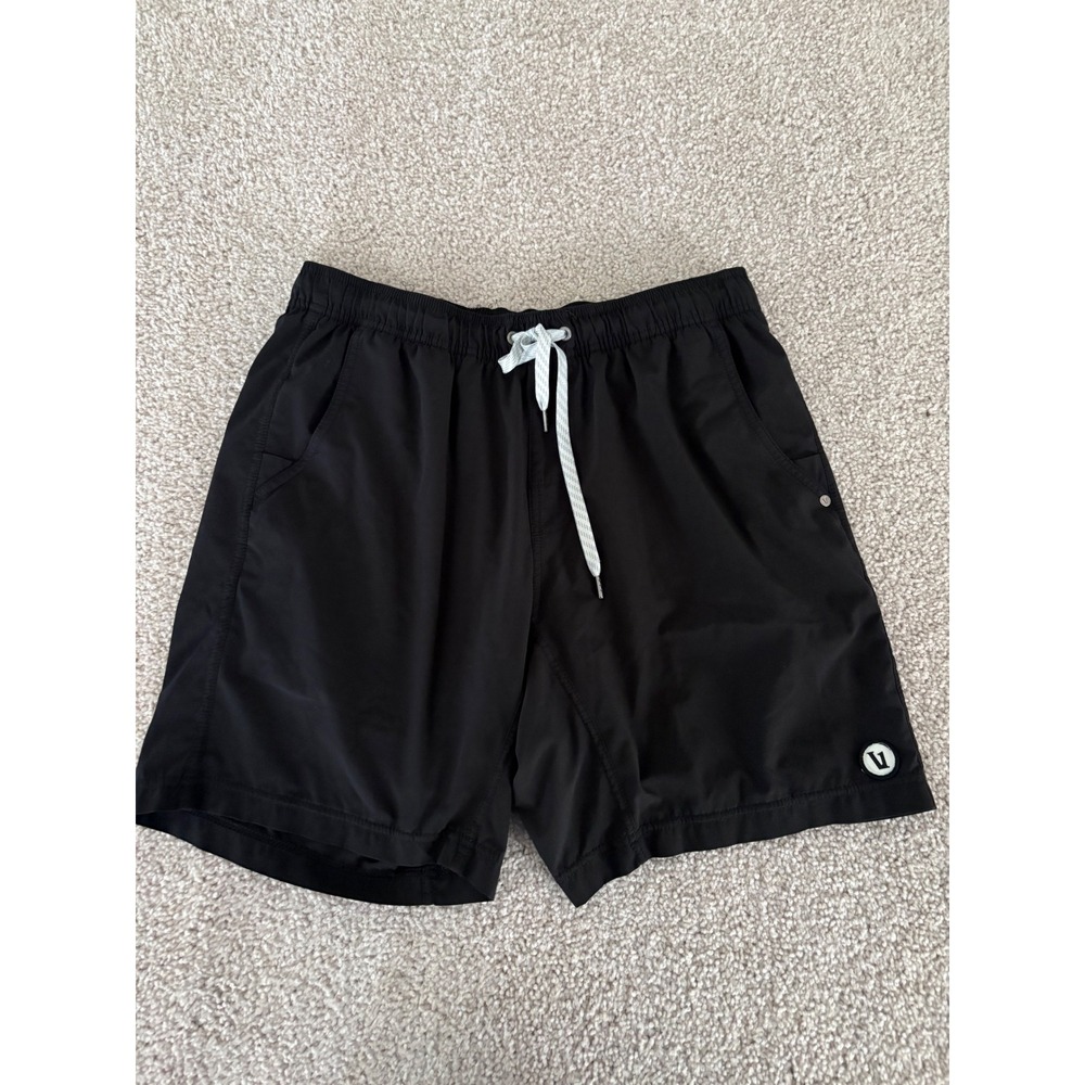 Vuori Kore Shorts Mens Large Black Athletic Training Running Shorts V302
